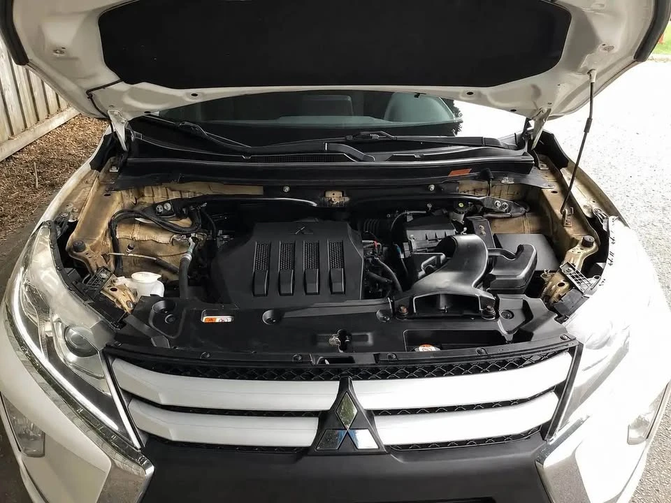 2020 Mitsubishi Eclipse Cross - Image 17 of 18