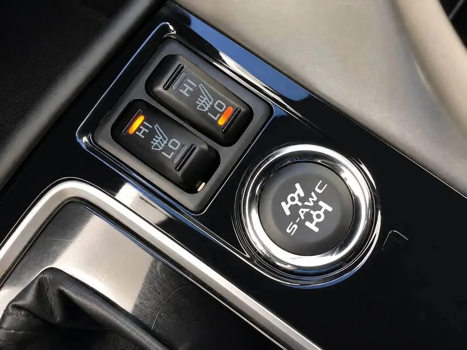 2020 Mitsubishi Eclipse Cross - Image 11 of 18