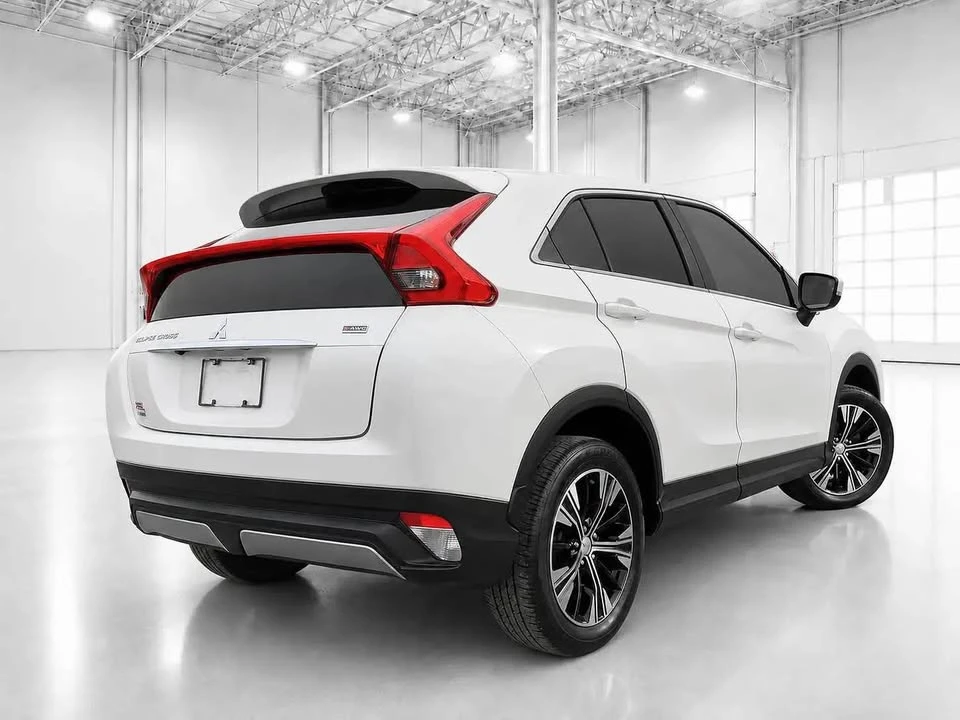 2020 Mitsubishi Eclipse Cross - Image 5 of 18