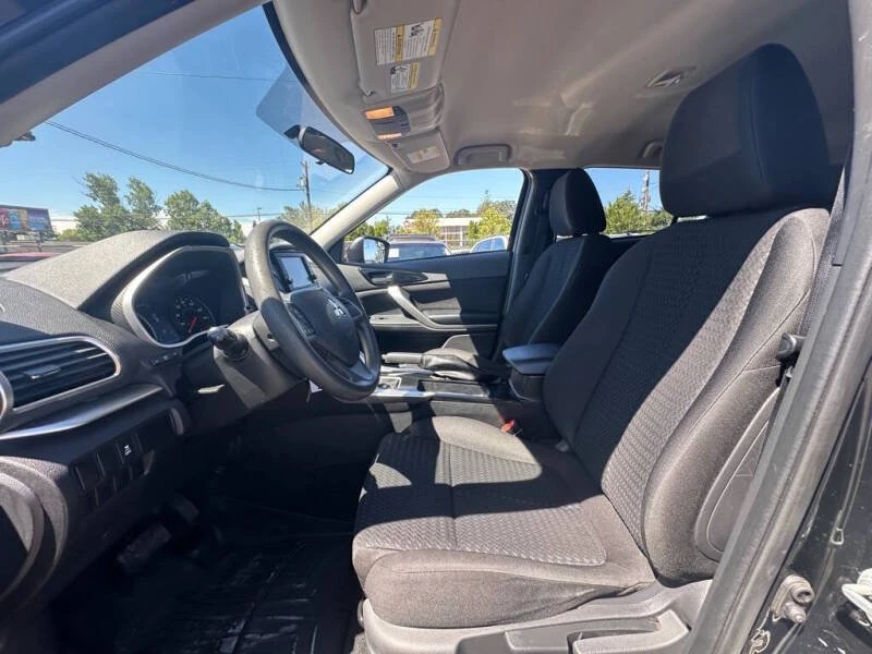 2020 Mitsubishi Eclipse Cross - Image 7 of 9