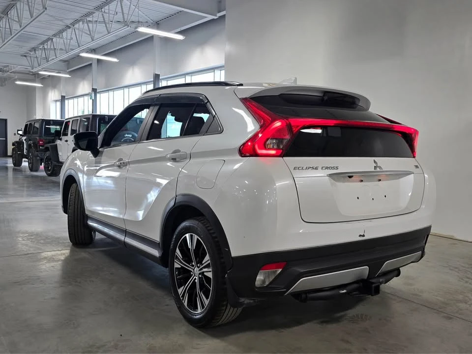 2020 Mitsubishi Eclipse Cross - Image 5 of 11
