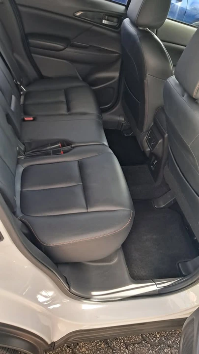 2020 Mitsubishi Eclipse Cross - Image 13 of 18