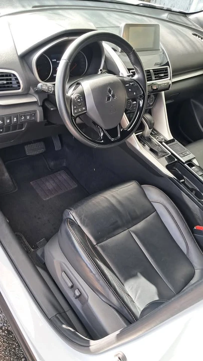 2020 Mitsubishi Eclipse Cross - Image 14 of 18