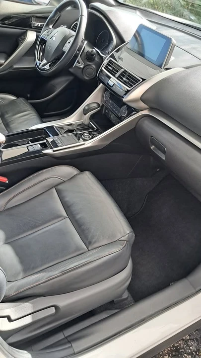 2020 Mitsubishi Eclipse Cross - Image 11 of 18