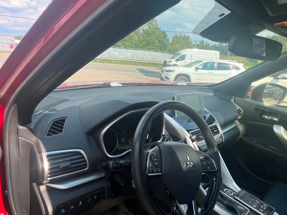 2020 Mitsubishi Eclipse Cross - Image 5 of 18