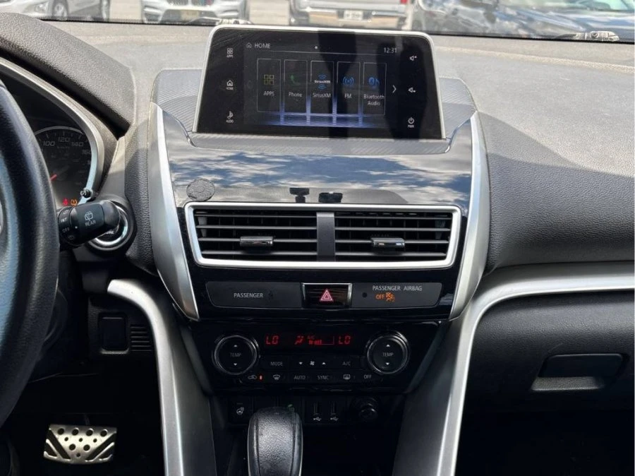 2020 Mitsubishi Eclipse Cross - Image 3 of 6