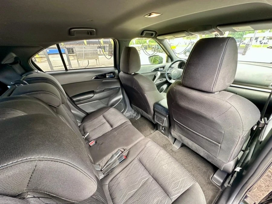 2020 Mitsubishi Eclipse Cross - Image 10 of 20