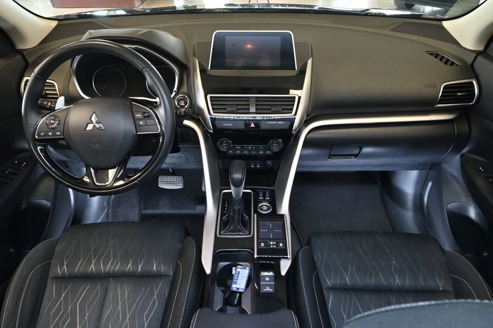 2020 Mitsubishi Eclipse Cross - Image 10 of 20