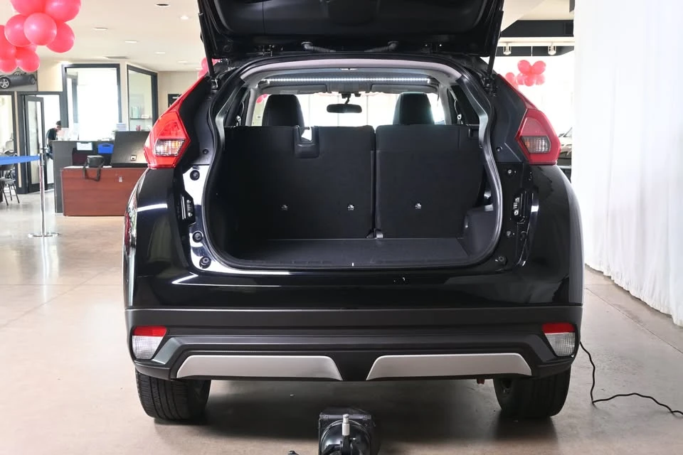 2020 Mitsubishi Eclipse Cross - Image 6 of 20