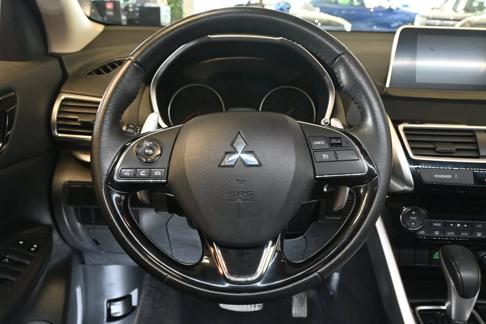 2020 Mitsubishi Eclipse Cross - Image 11 of 20