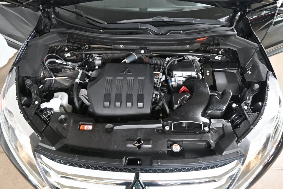 2020 Mitsubishi Eclipse Cross - Image 19 of 20