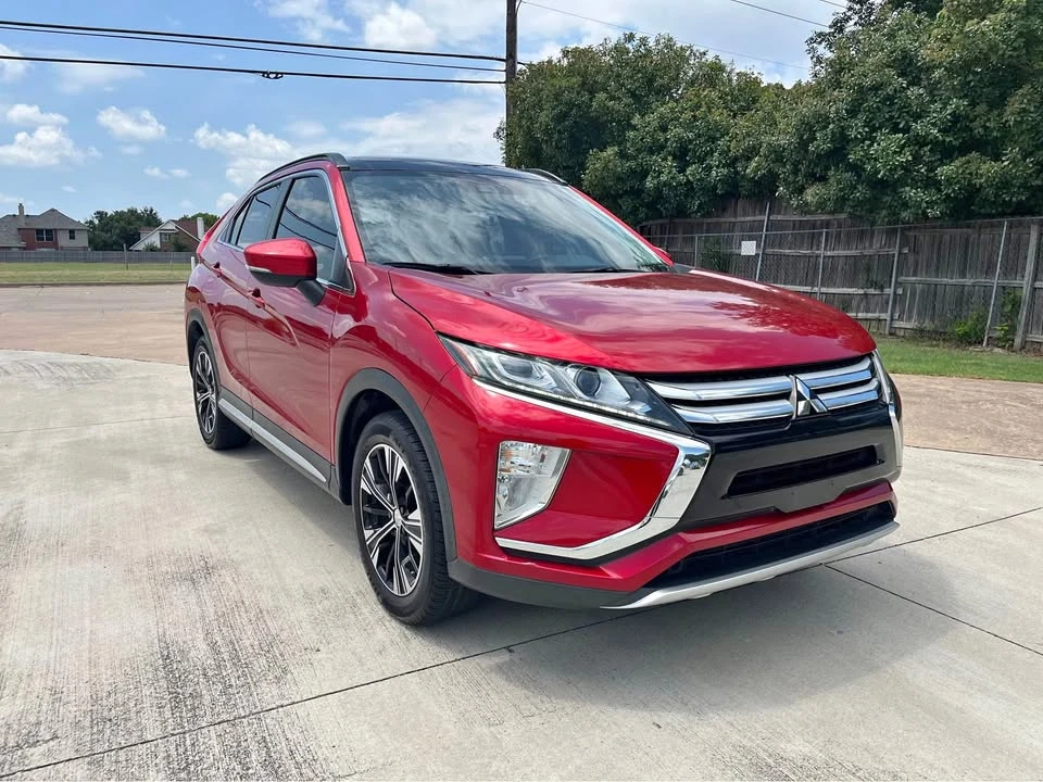 2020 Mitsubishi Eclipse Cross - Image 2 of 8