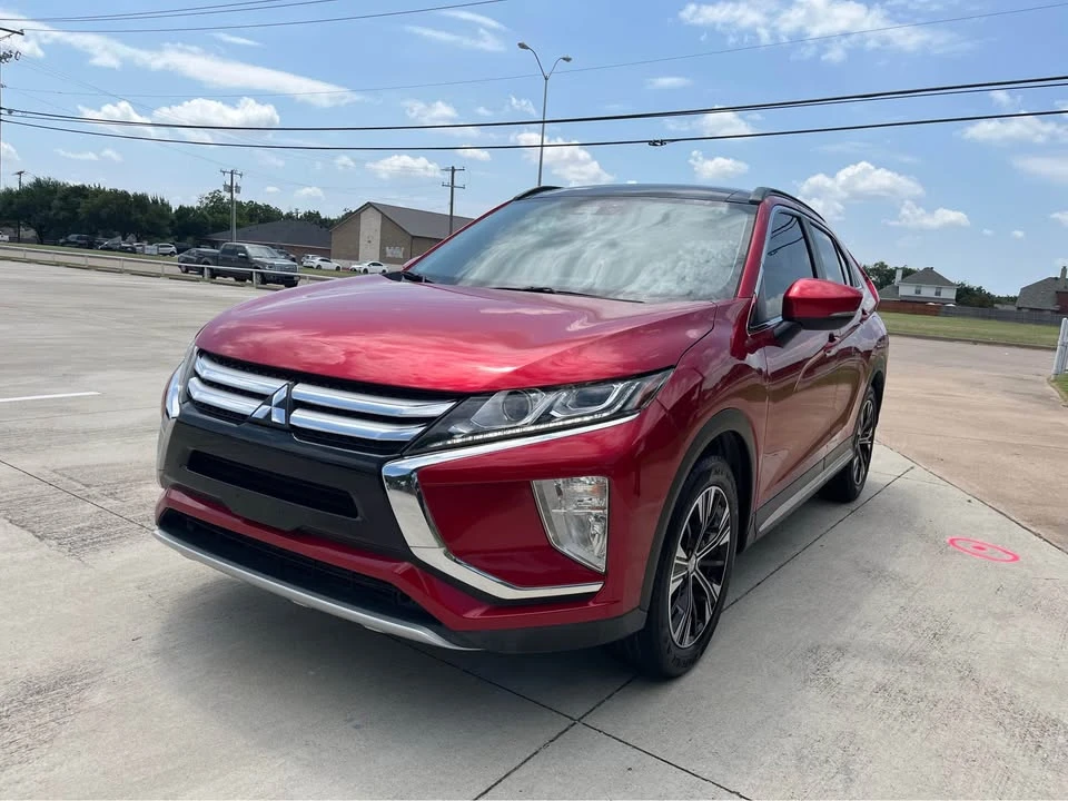 2020 Mitsubishi Eclipse Cross - Image 2 of 8
