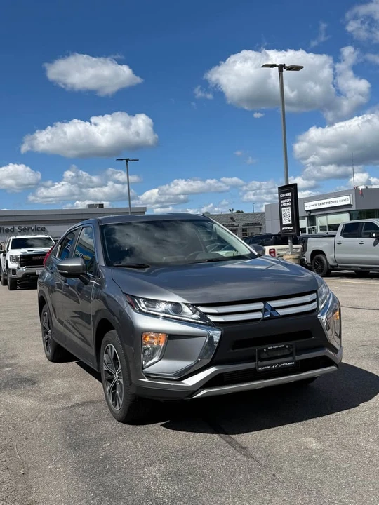 2020 Mitsubishi Eclipse Cross - Image 4 of 8
