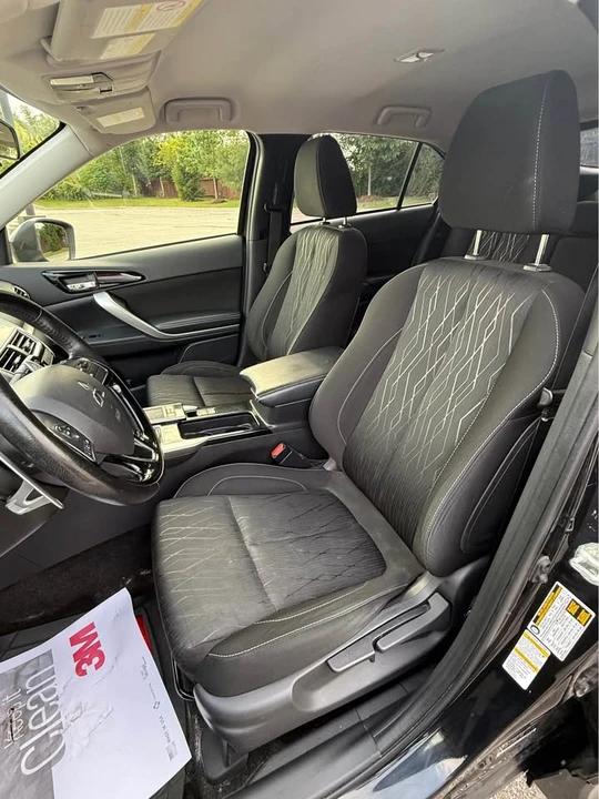 2020 Mitsubishi Eclipse Cross - Image 18 of 19