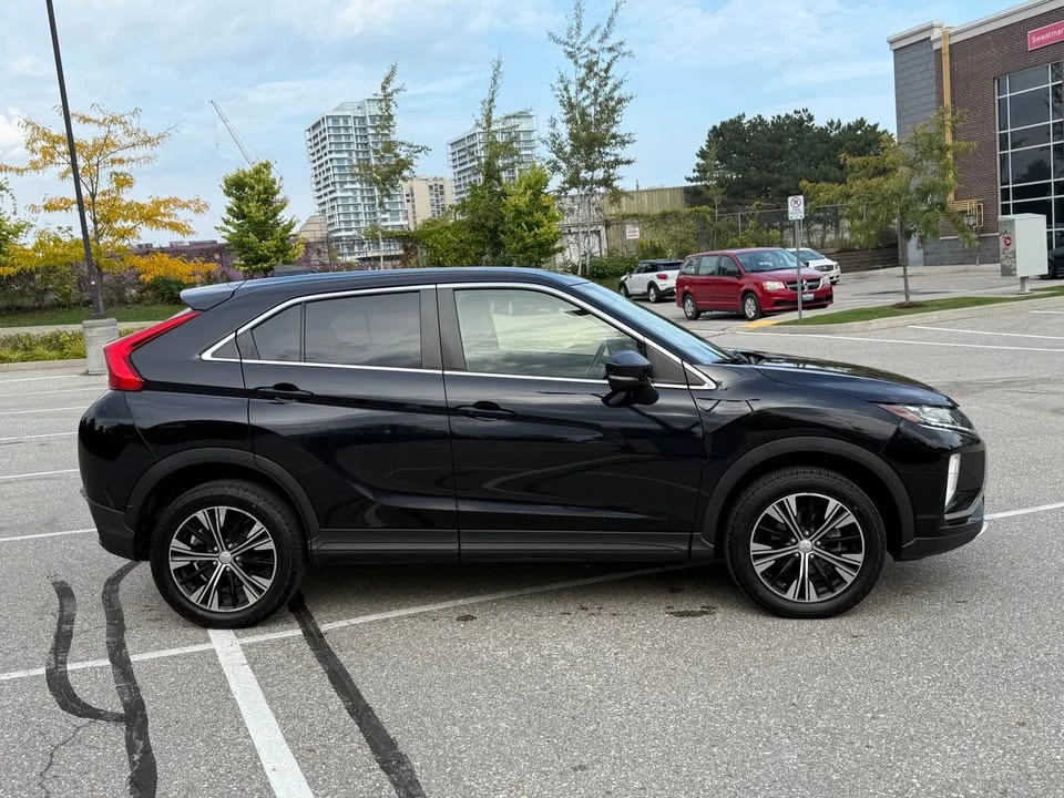 2020 Mitsubishi Eclipse Cross - Image 4 of 19