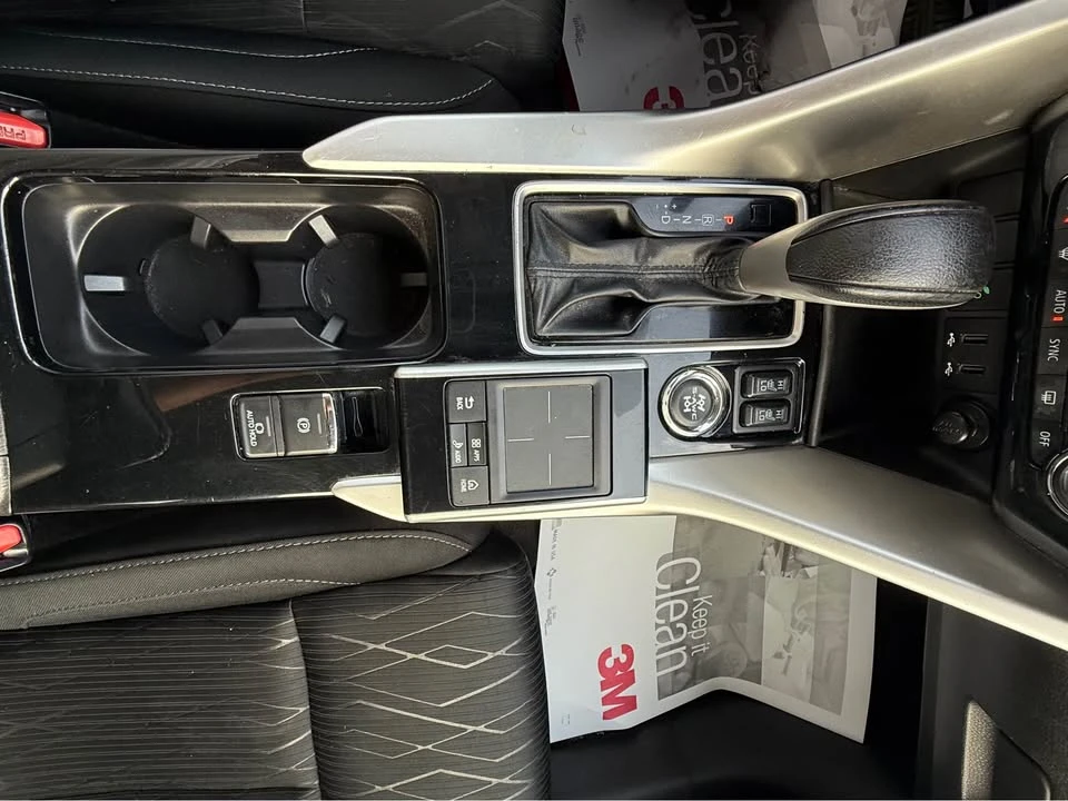 2020 Mitsubishi Eclipse Cross - Image 17 of 19