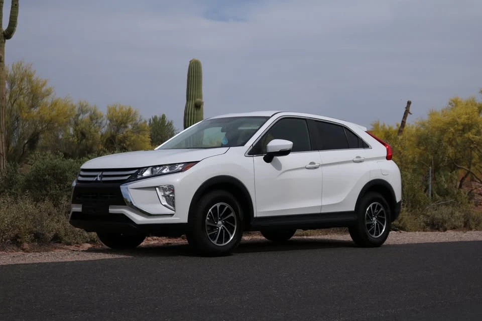 2020 Mitsubishi Eclipse Cross - Image 4 of 9
