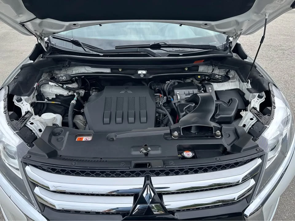 2020 Mitsubishi Eclipse Cross - Image 16 of 18