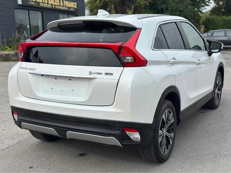 2020 Mitsubishi Eclipse Cross - Image 7 of 18