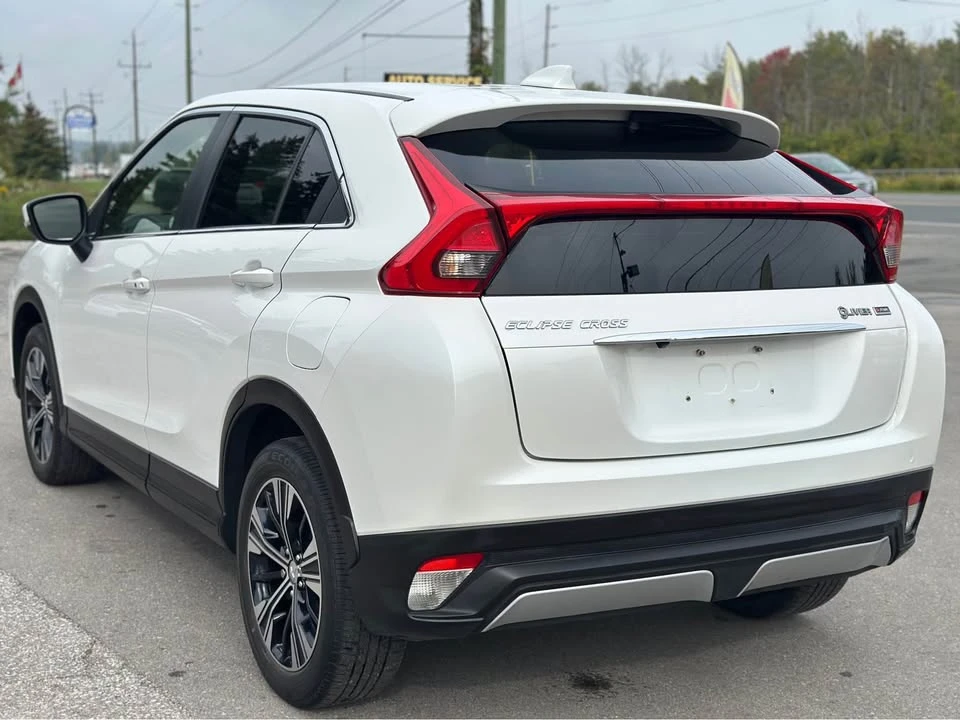 2020 Mitsubishi Eclipse Cross - Image 5 of 18