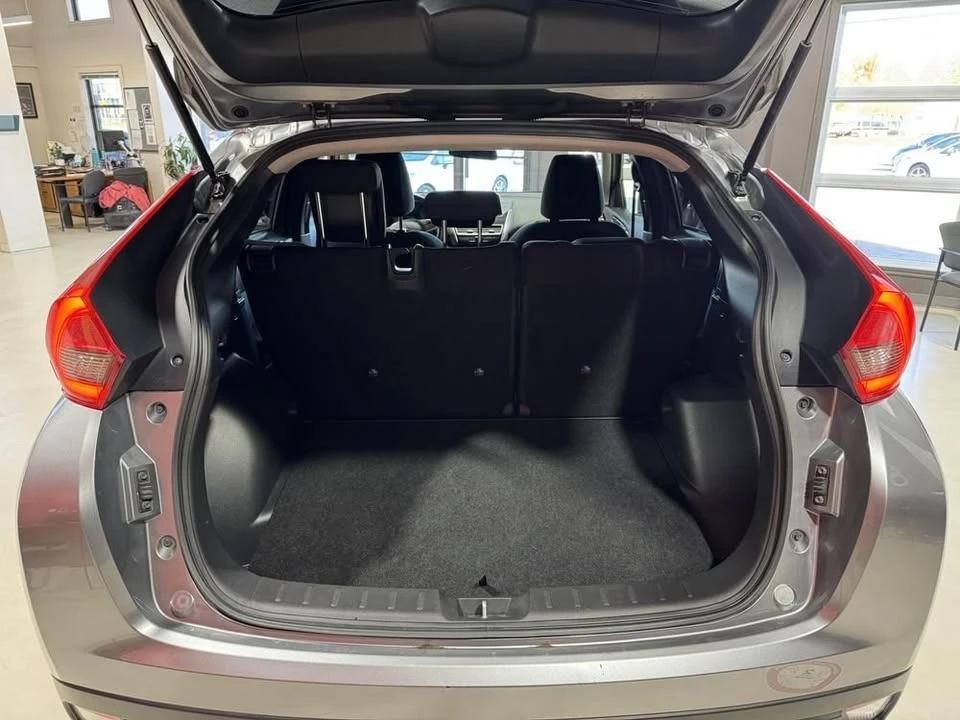 2020 Mitsubishi Eclipse Cross - Image 7 of 10