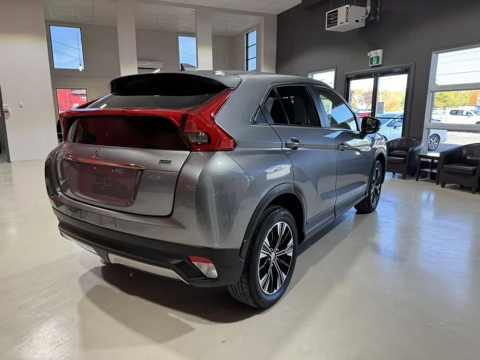 2020 Mitsubishi Eclipse Cross - Image 8 of 10