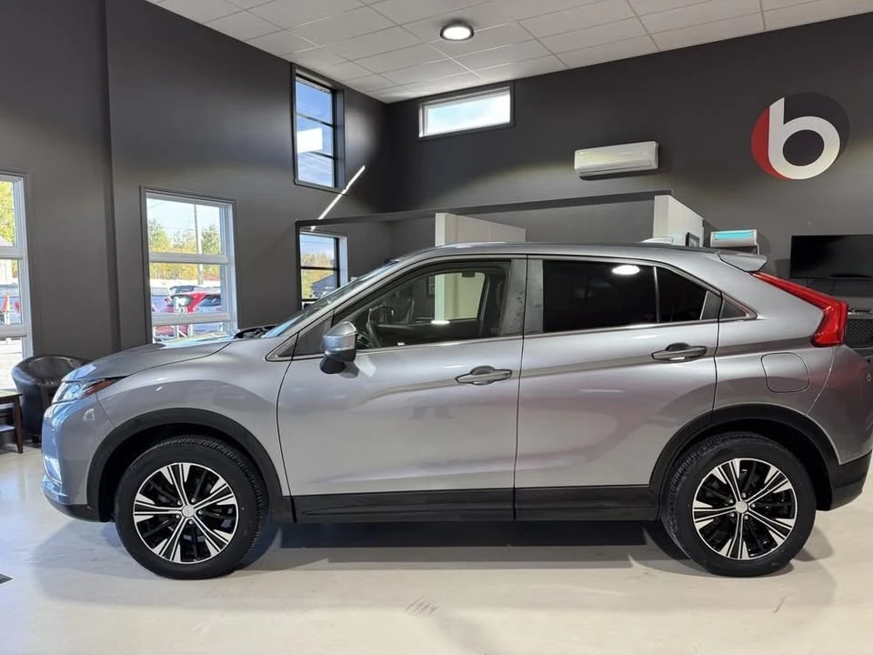 2020 Mitsubishi Eclipse Cross - Image 3 of 10