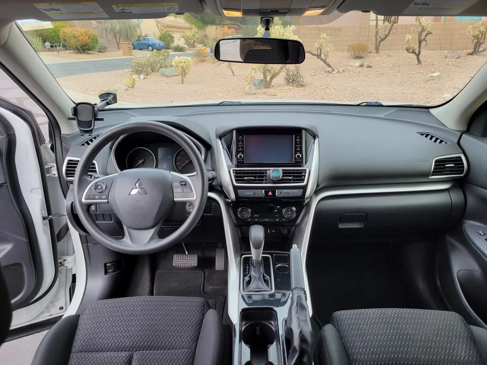 2020 Mitsubishi Eclipse Cross - Image 7 of 9