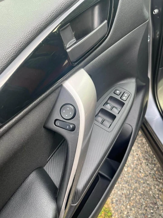 2020 Mitsubishi Eclipse Cross - Image 8 of 12