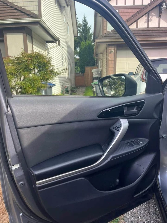 2020 Mitsubishi Eclipse Cross - Image 5 of 12