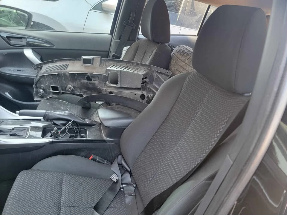2020 Mitsubishi Eclipse Cross - Image 8 of 10