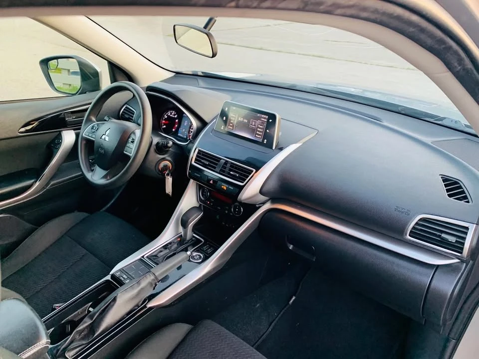 2020 Mitsubishi Eclipse Cross - Image 5 of 7