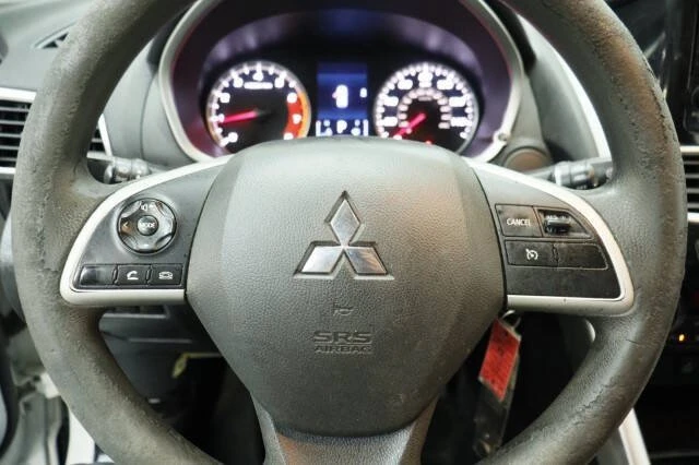 2020 Mitsubishi Eclipse Cross - Image 6 of 21