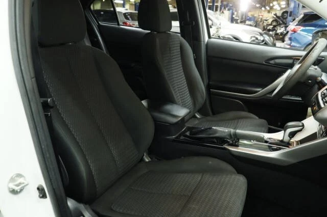 2020 Mitsubishi Eclipse Cross - Image 16 of 21