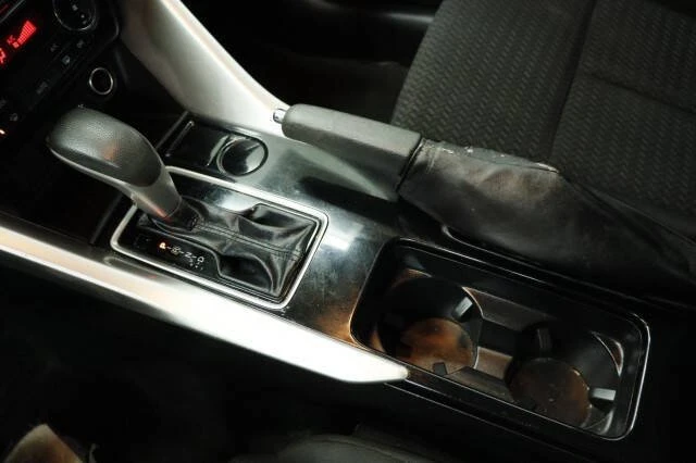 2020 Mitsubishi Eclipse Cross - Image 13 of 21