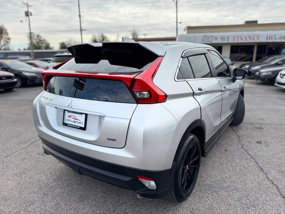 2020 Mitsubishi Eclipse Cross - Image 3 of 20