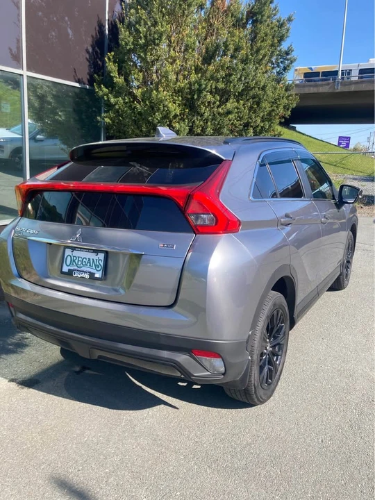 2020 Mitsubishi Eclipse Cross - Image 2 of 13