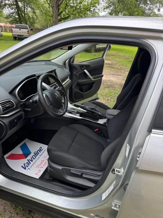 2020 Mitsubishi Eclipse Cross - Image 3 of 6