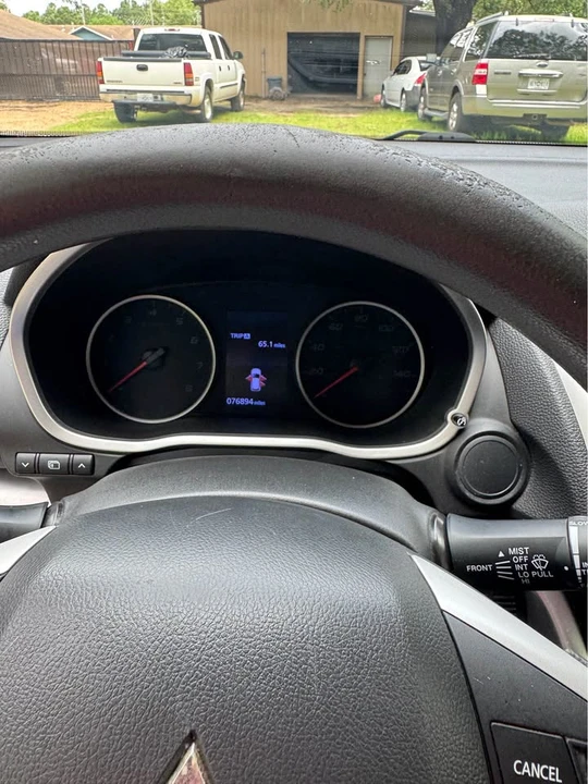 2020 Mitsubishi Eclipse Cross - Image 4 of 6