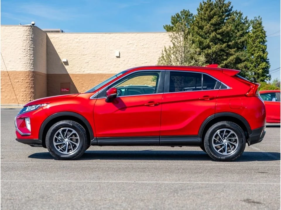 2020 Mitsubishi Eclipse Cross - Image 2 of 19