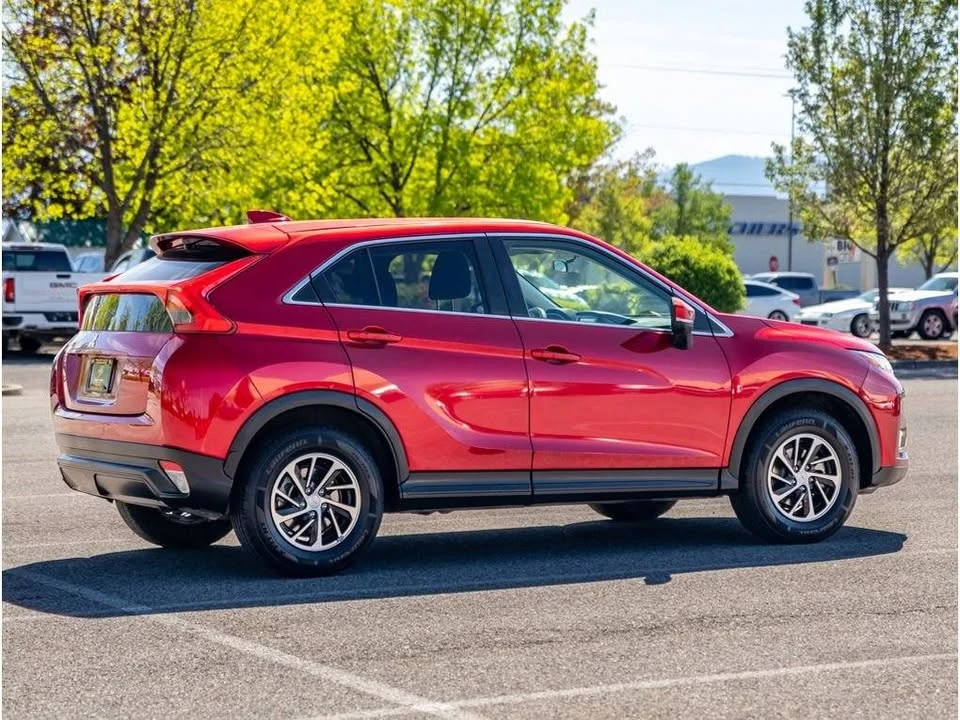 2020 Mitsubishi Eclipse Cross - Image 5 of 19