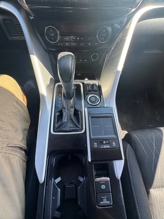 2020 Mitsubishi Eclipse Cross - Image 15 of 15