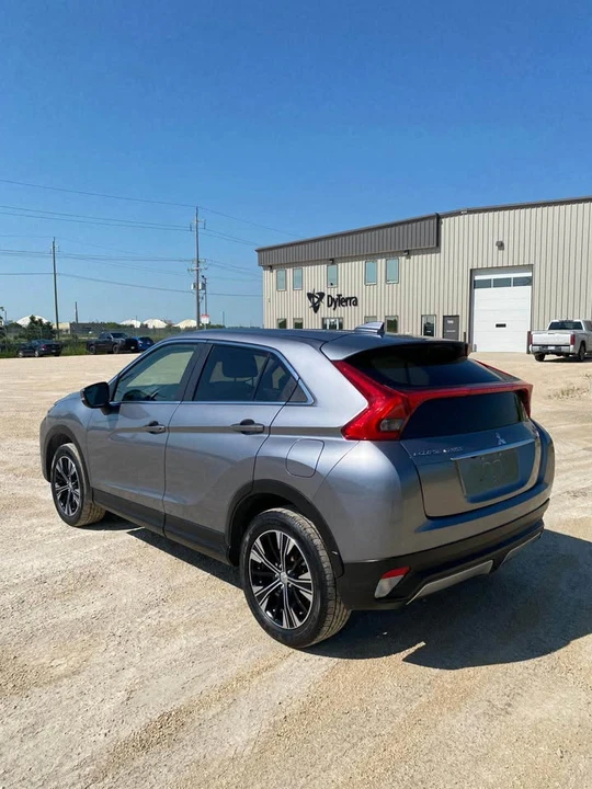 2020 Mitsubishi Eclipse Cross - Image 4 of 17