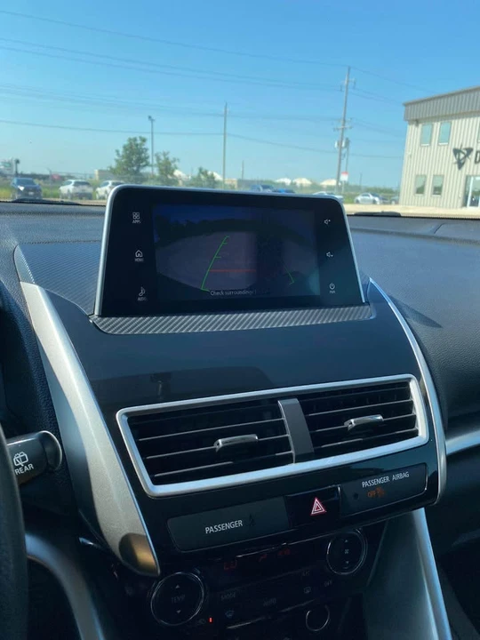 2020 Mitsubishi Eclipse Cross - Image 11 of 17