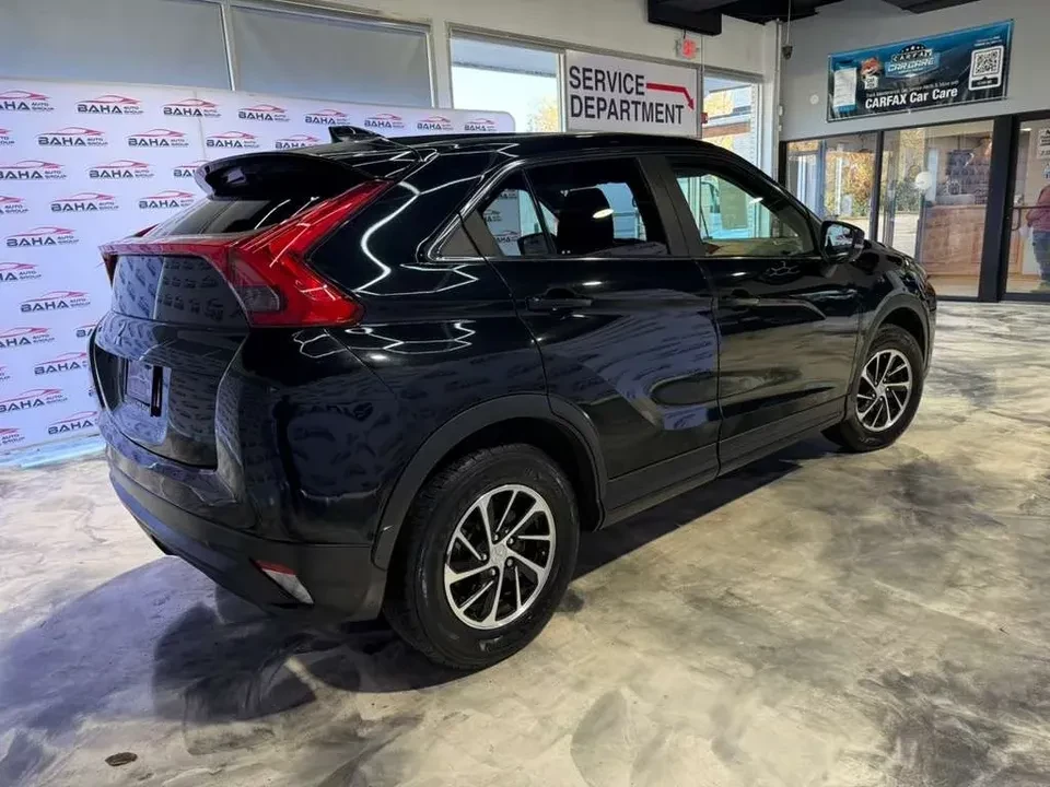 2020 Mitsubishi Eclipse Cross - Image 6 of 10