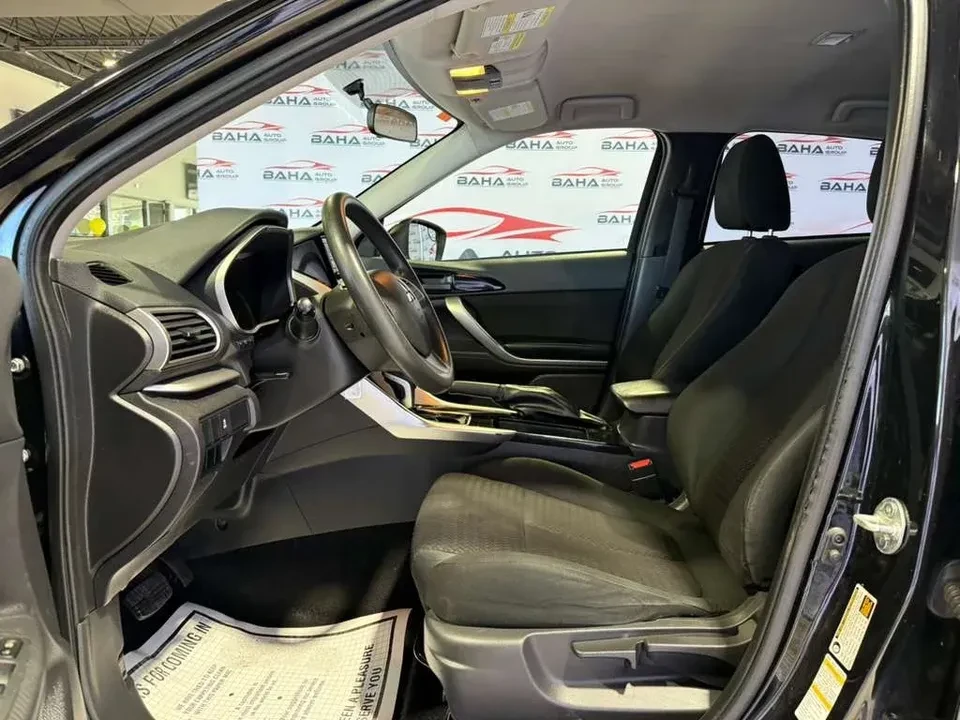 2020 Mitsubishi Eclipse Cross - Image 8 of 10
