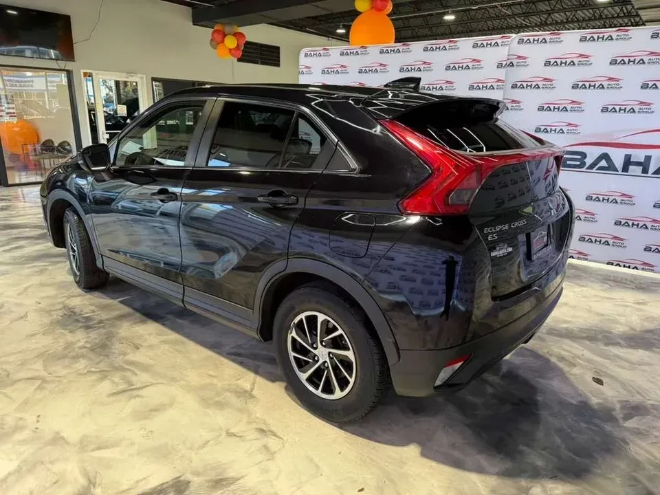 2020 Mitsubishi Eclipse Cross - Image 3 of 10
