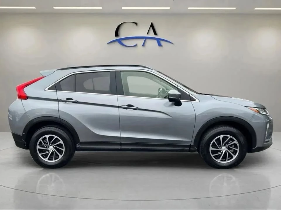 2020 Mitsubishi Eclipse Cross - Image 6 of 17