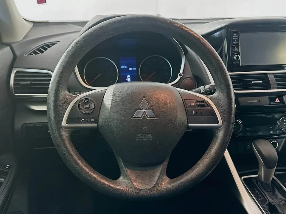 2020 Mitsubishi Eclipse Cross - Image 6 of 15